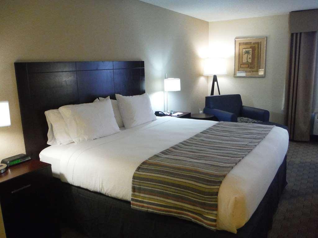 Spark By Hilton Spring Lake Fayetteville 部屋 写真